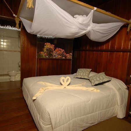 Sandoval Lake Lodge Puerto Maldonado Bagian luar foto
